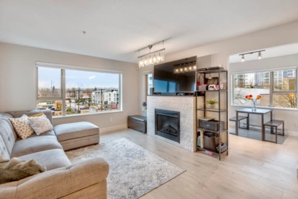 305 4728 Dawson Street, Burnaby, BC, Burnaby — Apartment/Condo for sale