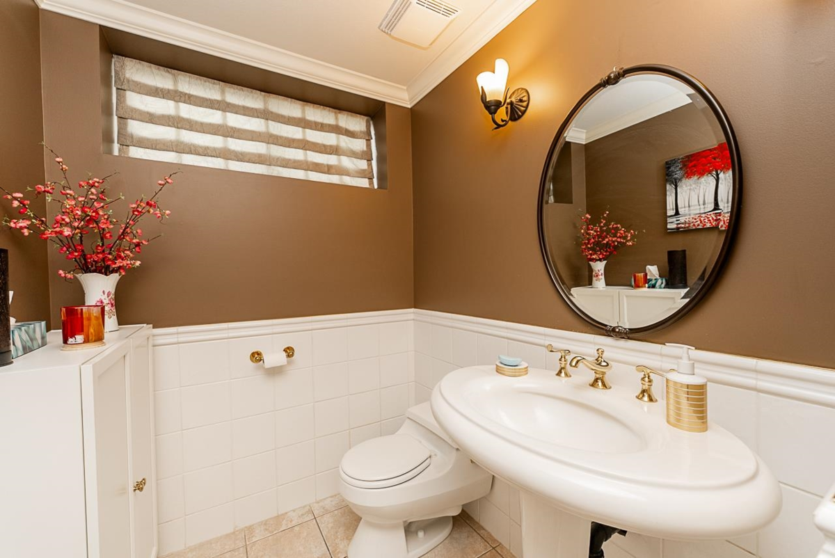 Bedroom 4 Photo of 180 W Osborne Road, North Vancouver, BC