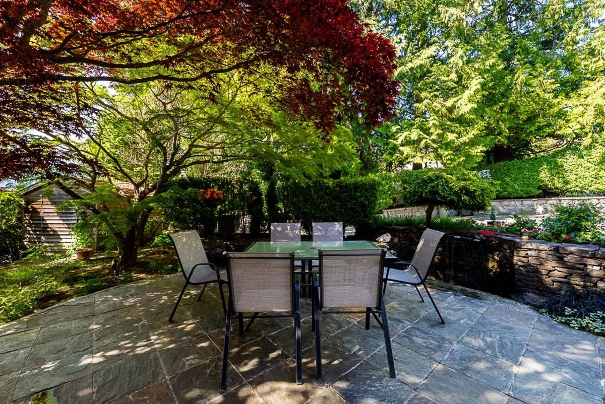 Outdoor Kitchen Photo of 180 W Osborne Road, North Vancouver, BC