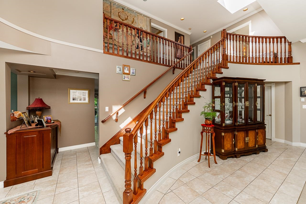Powder Room Photo of 180 W Osborne Road, North Vancouver, BC