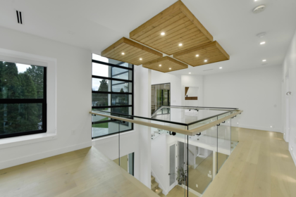 Entry Foyer Photo of 15711 Aster Road, Surrey, BC