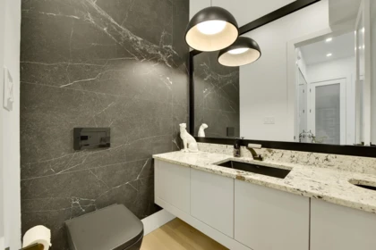 Guest Bathroom Photo of 15711 Aster Road, Surrey, BC