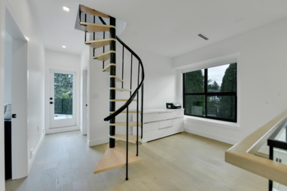 Mudroom Photo of 15711 Aster Road, Surrey, BC