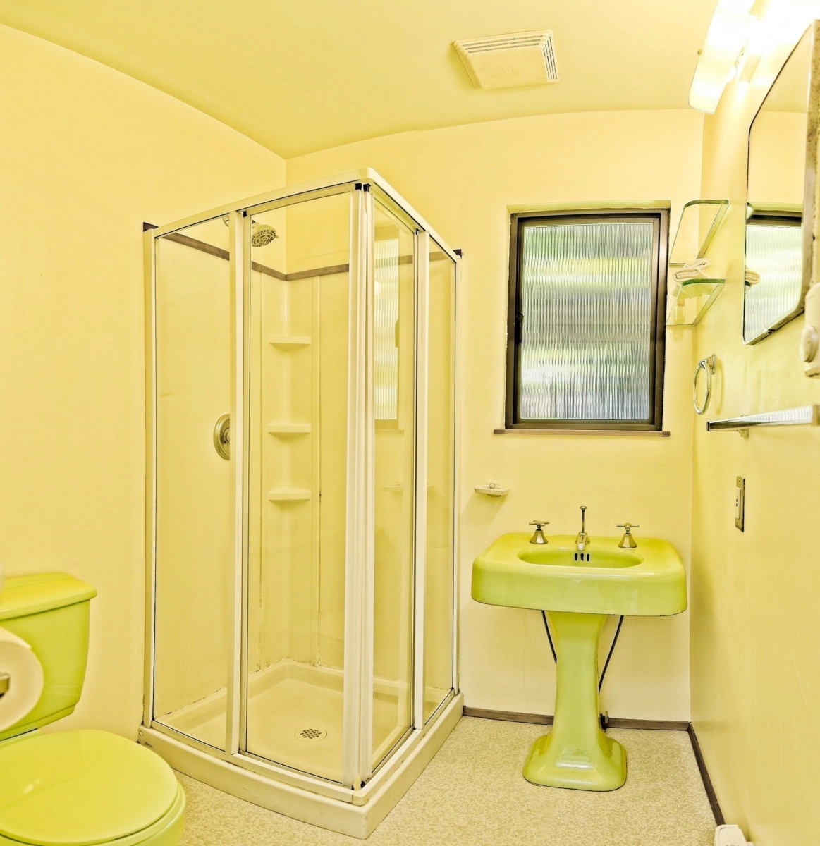 Outdoor Kitchen Photo of 187 S Warbler Road, Galiano Island, BC