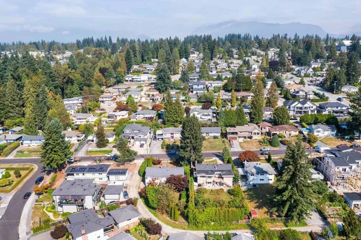 Dining Area Photo of 1400 Dansey Avenue, Coquitlam, BC