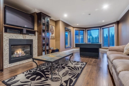 Hallway Photo of 26520 124 Avenue, Maple Ridge, BC