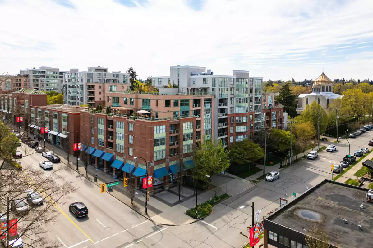 Aerial View of 804 518 W 14th Avenue, Vancouver, BC