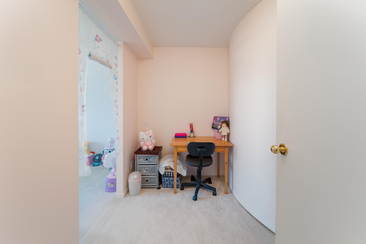 Bedroom 4 Photo of 804 518 W 14th Avenue, Vancouver, BC