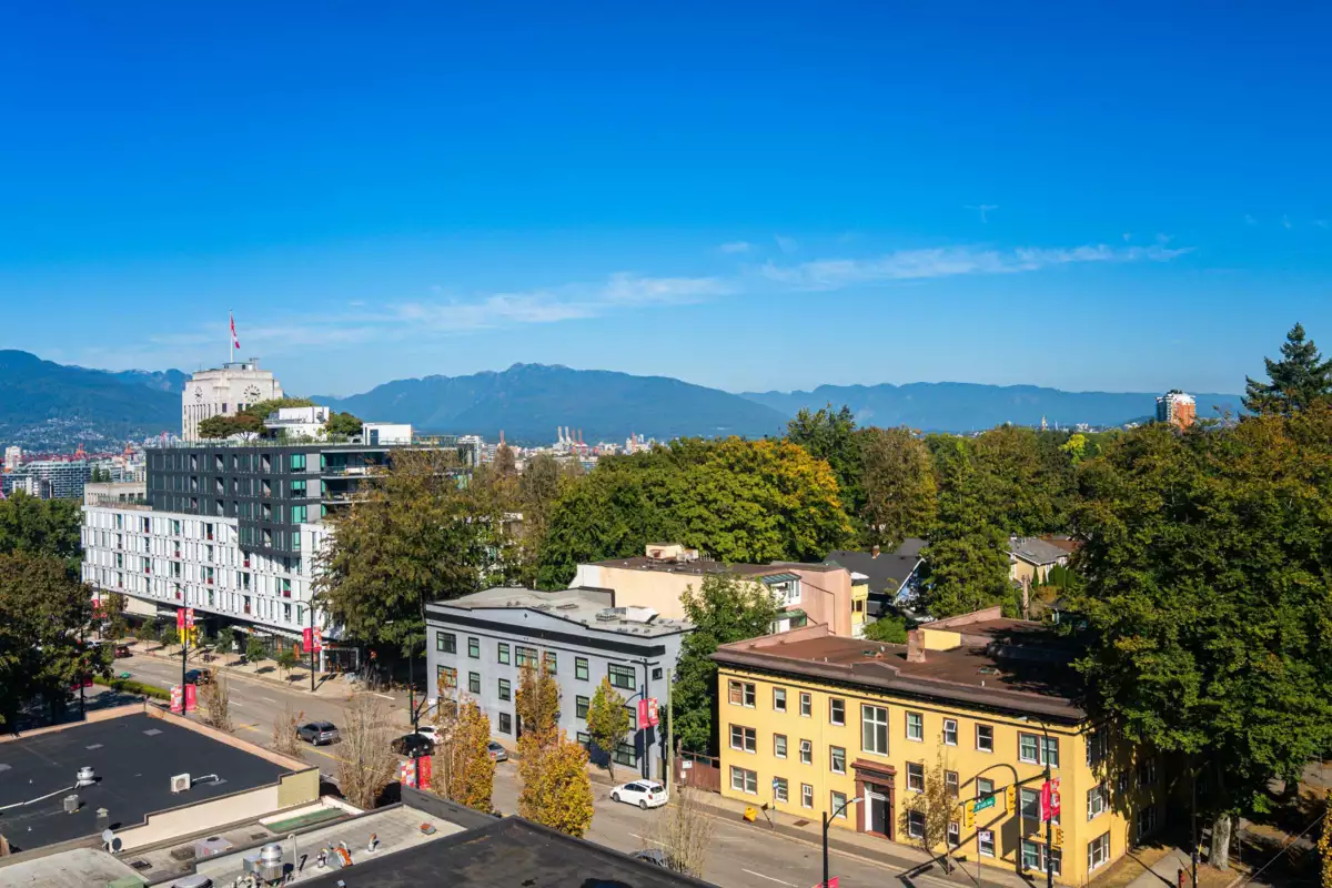 Hot Tub / Spa Photo of 804 518 W 14th Avenue, Vancouver, BC