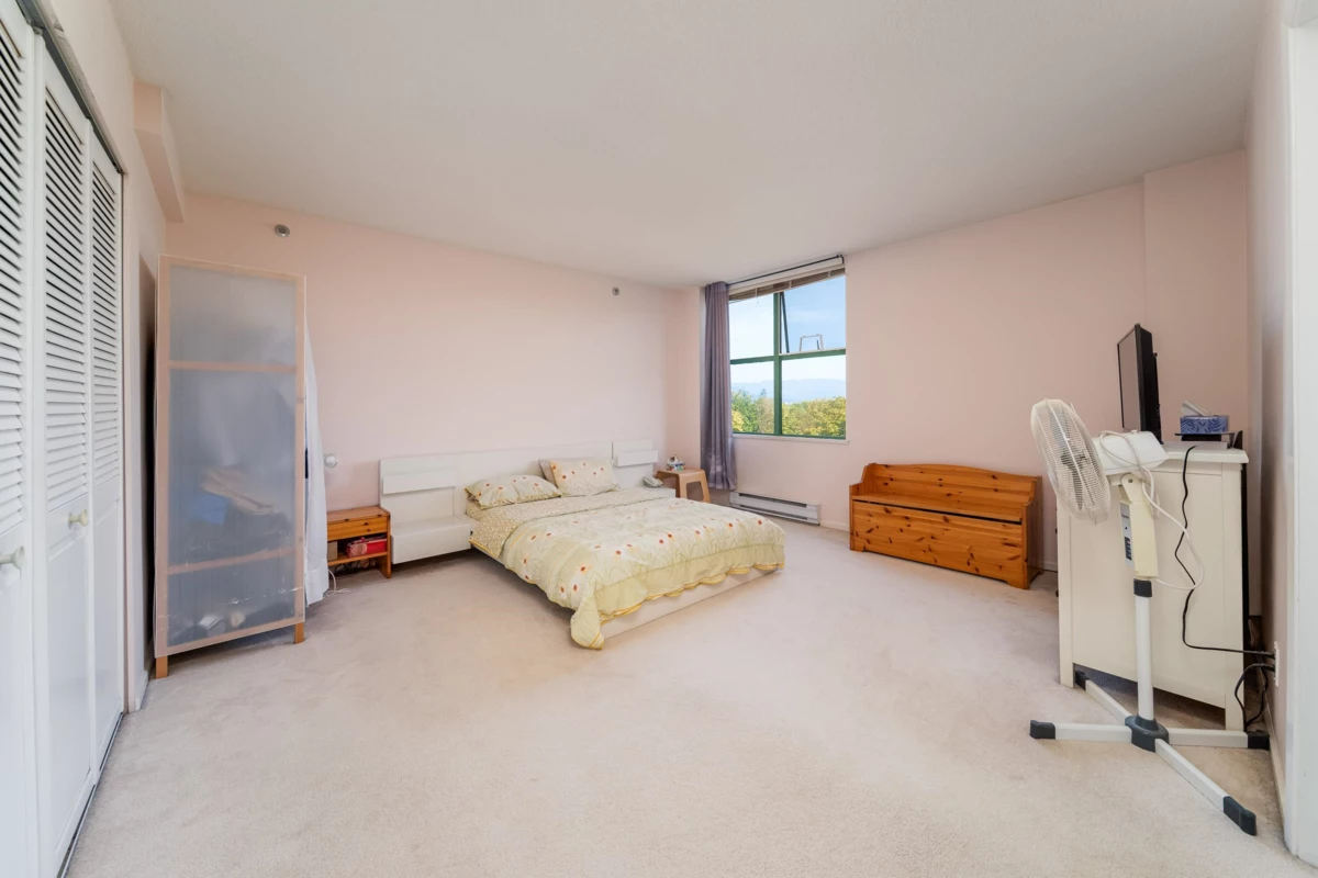 Laundry Room Photo of 804 518 W 14th Avenue, Vancouver, BC