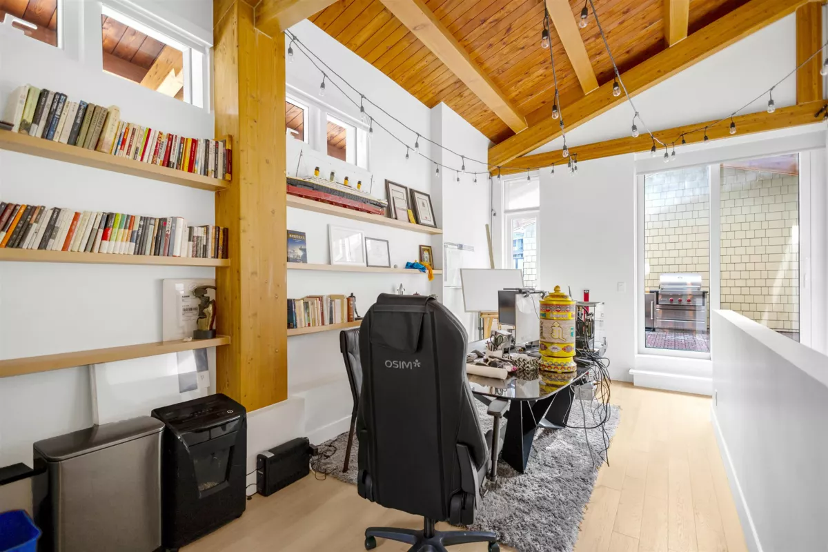 Basement Recreation Room Photo of 301 6691 Nelson Avenue, West Vancouver, BC