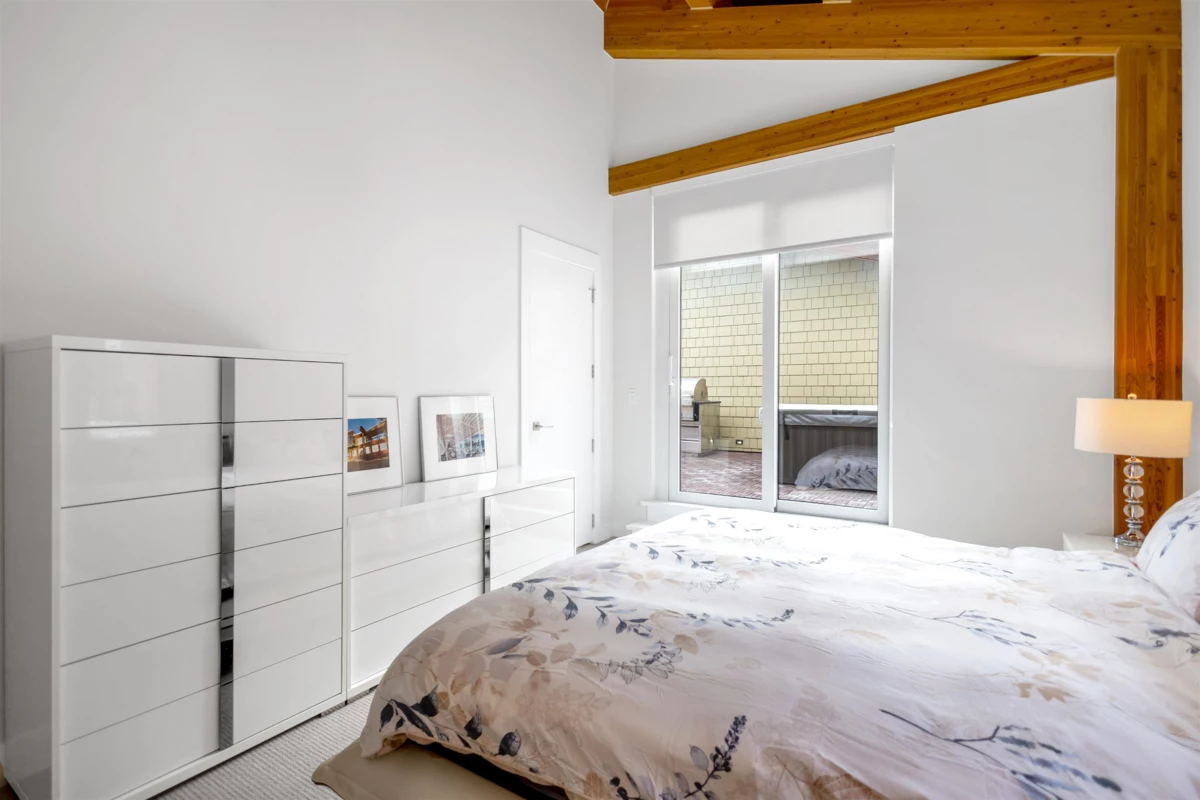 Office / Den Photo of 301 6691 Nelson Avenue, West Vancouver, BC