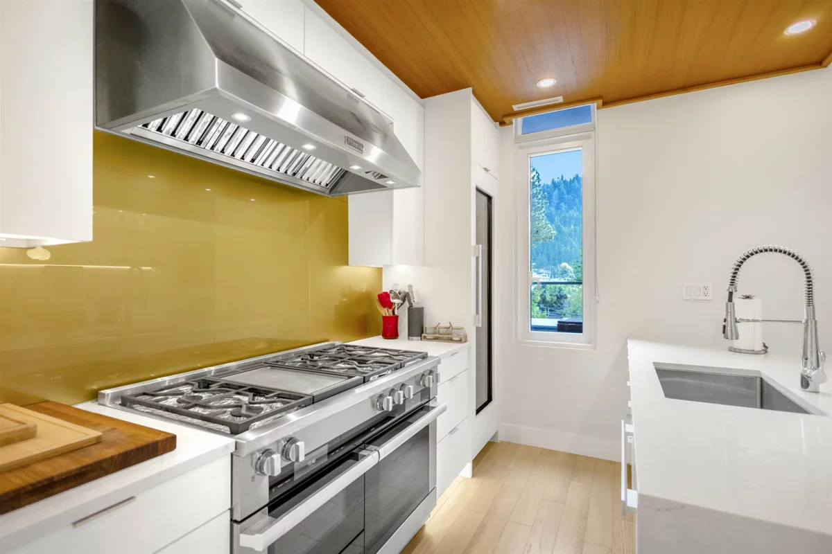 Primary Bedroom Photo of 301 6691 Nelson Avenue, West Vancouver, BC