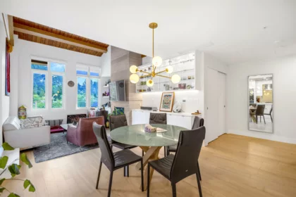 301 6691 Nelson Avenue, West Vancouver, BC