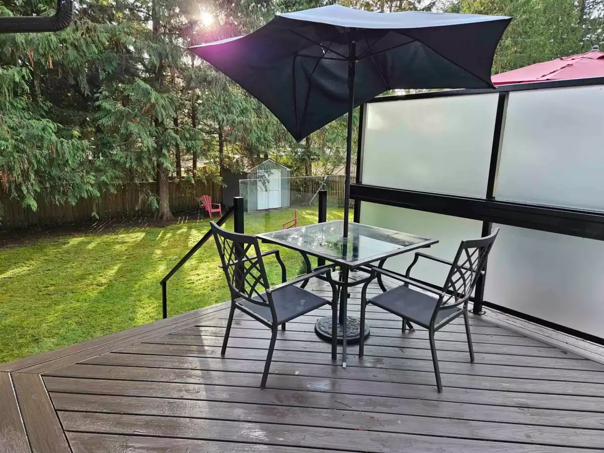 Outdoor Kitchen Photo of 2568 The Boulevard, Squamish, BC