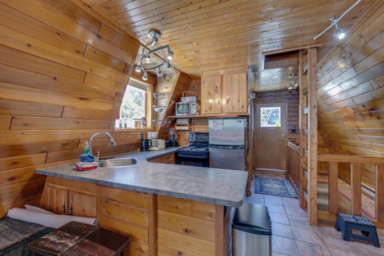 Outdoor Deck Photo of 46890 Sakwi Creek Road, Mission, BC