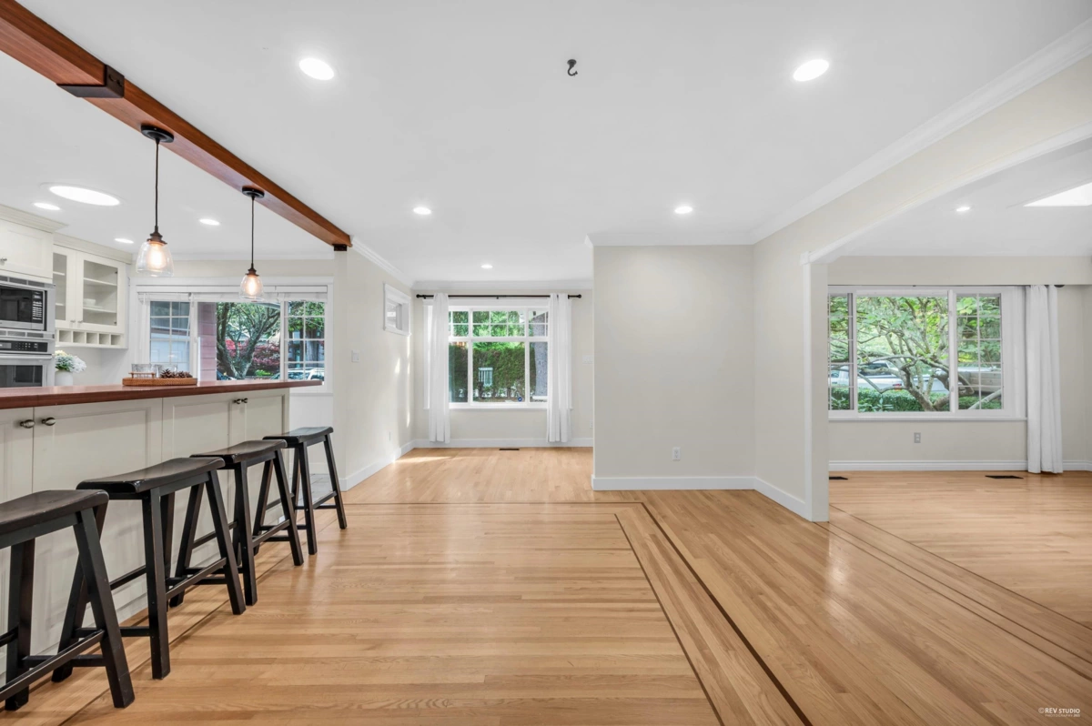 Family Room Photo of 2325 124 Street, Surrey, BC