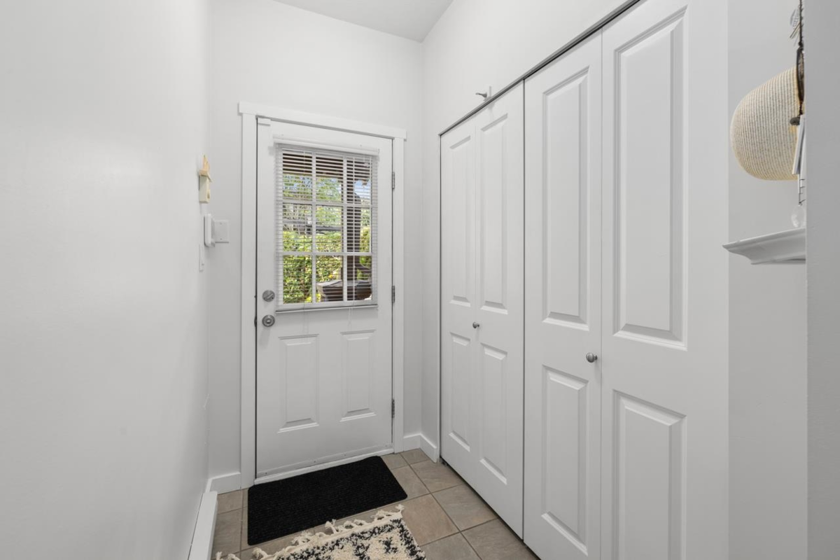 Guest Bathroom Photo of 246 600 Park Crescent, New Westminster, BC