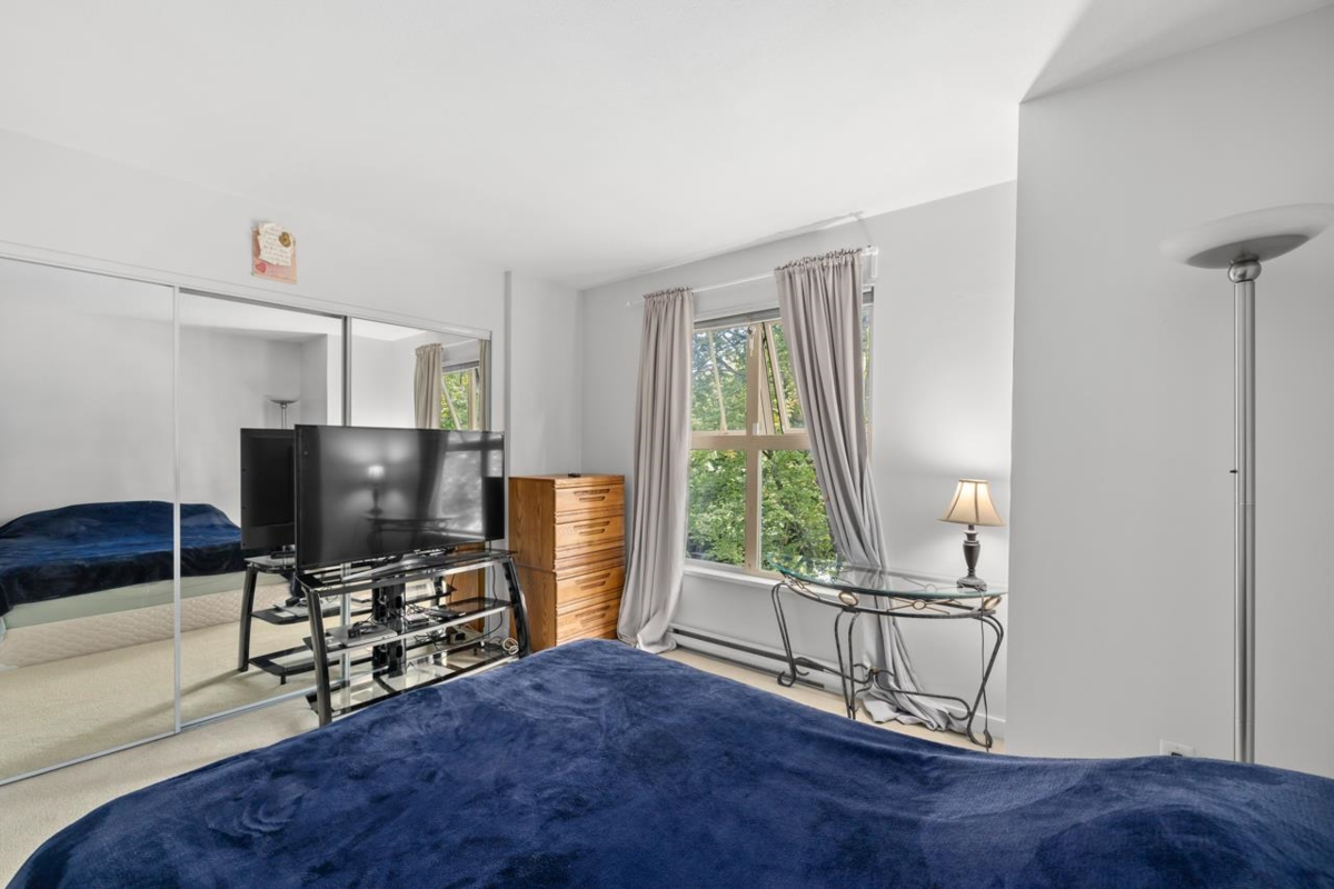 Laundry Room Photo of 246 600 Park Crescent, New Westminster, BC