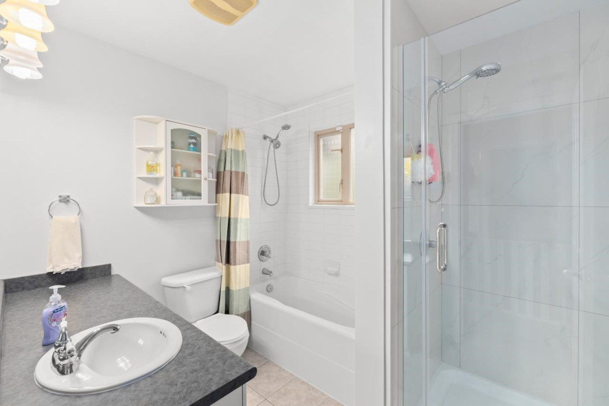 Mudroom Photo of 246 600 Park Crescent, New Westminster, BC