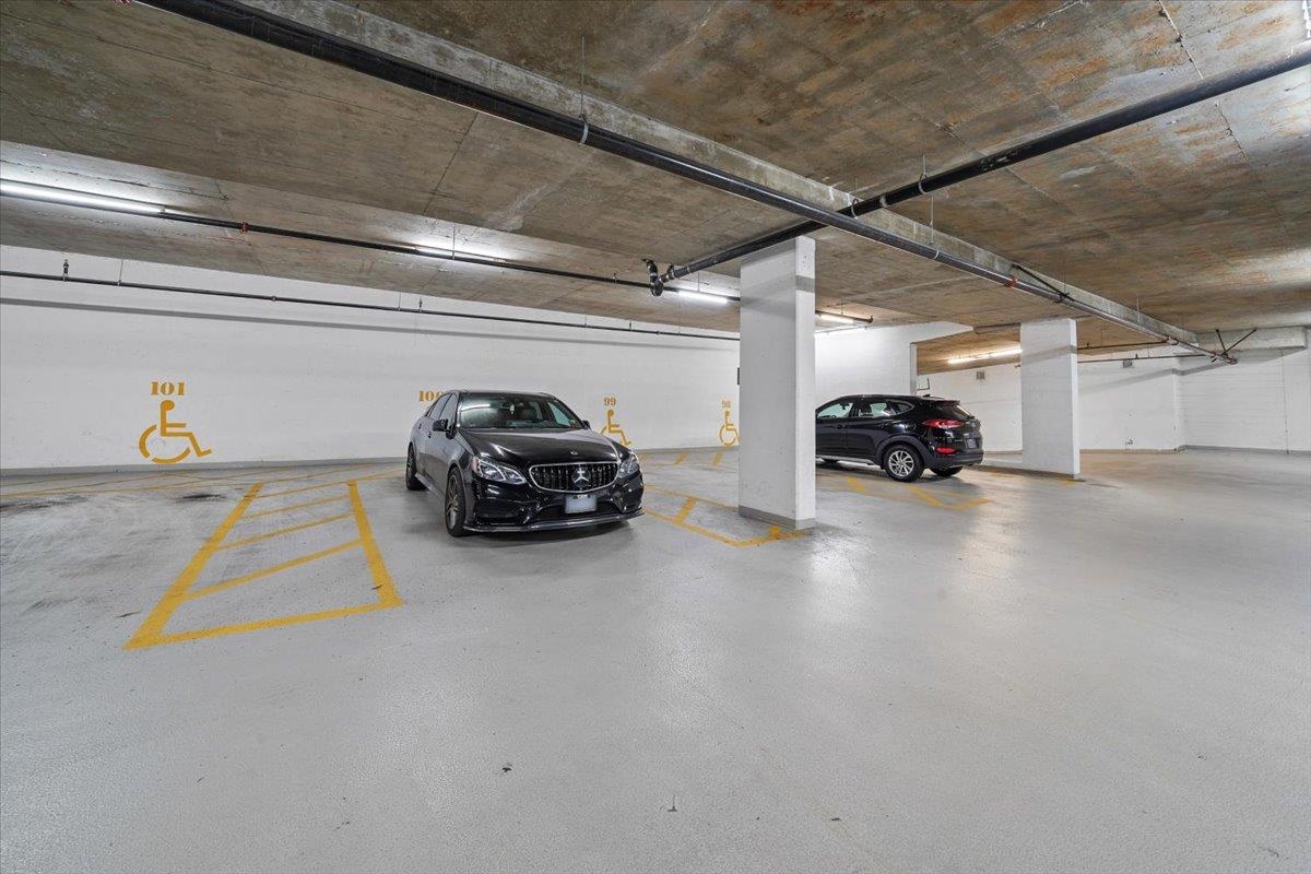 Basement Recreation Room Photo of 405 2138 Madison Avenue, Burnaby, BC