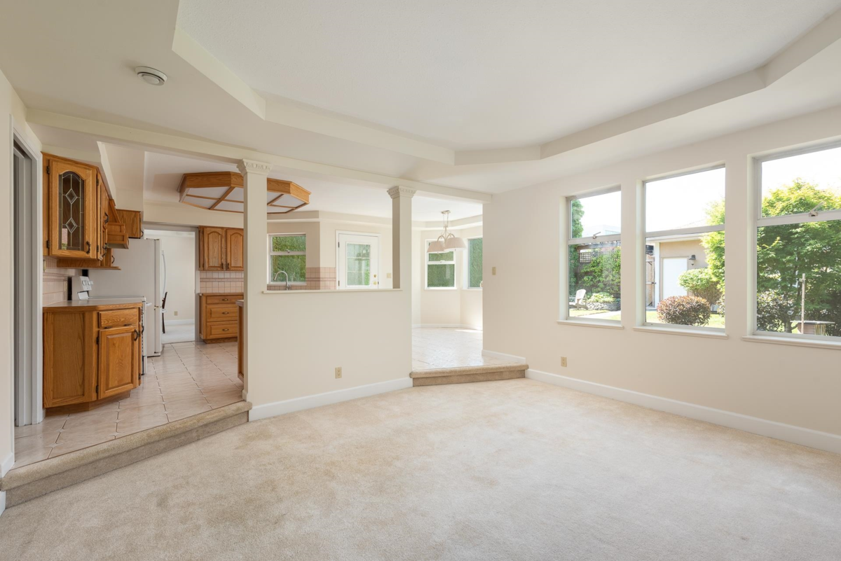 Primary Bedroom Photo of 912 Fifth Street, New Westminster, BC