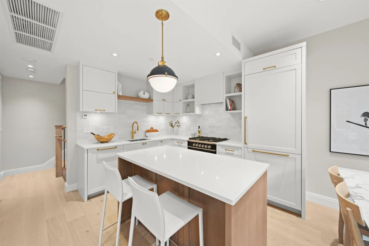 Kitchen Island Photo of 1458 W 45th Avenue, Vancouver, BC