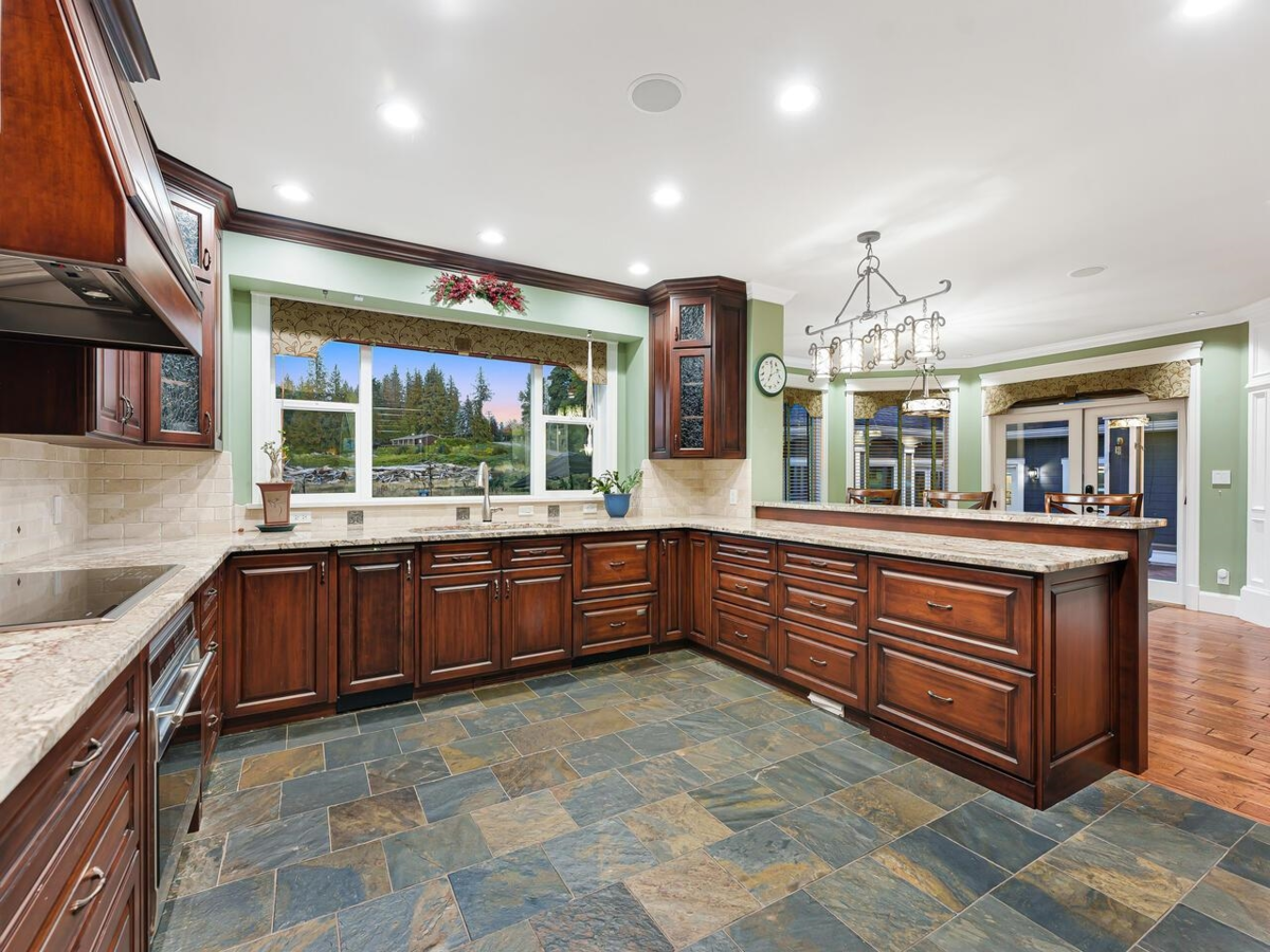 Walk-In Closet Photo of 5218 219a Street, Langley, BC