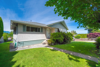 4971 Buxton Street, Burnaby, BC, Burnaby — Single Family Residence for sale