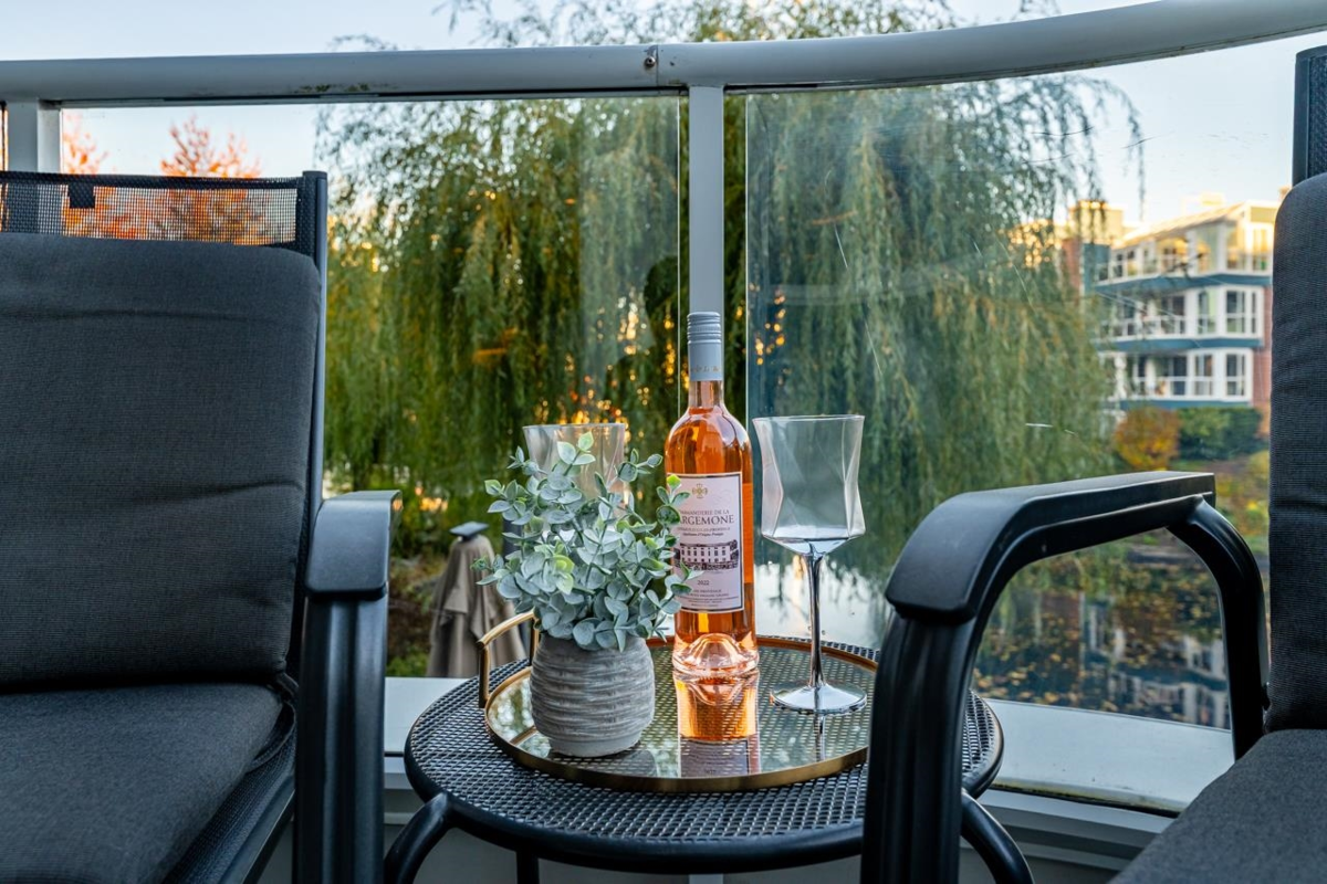 Hallway Photo of 204 1551 Mariner Walk, Vancouver, BC