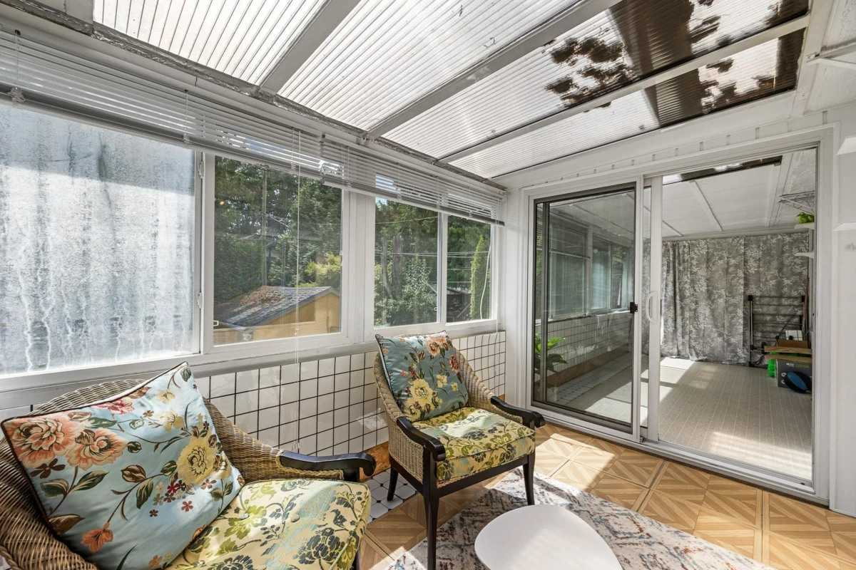 Entry Foyer Photo of 4054 W 31st Avenue, Vancouver, BC