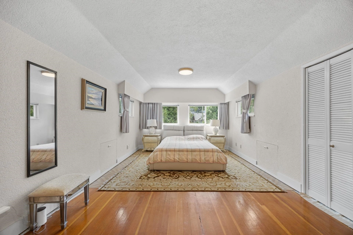 Powder Room Photo of 4054 W 31st Avenue, Vancouver, BC