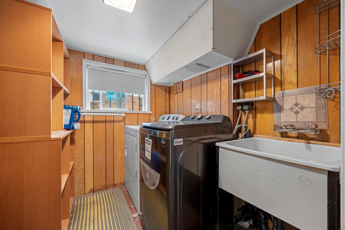 Staircase Photo of 4054 W 31st Avenue, Vancouver, BC