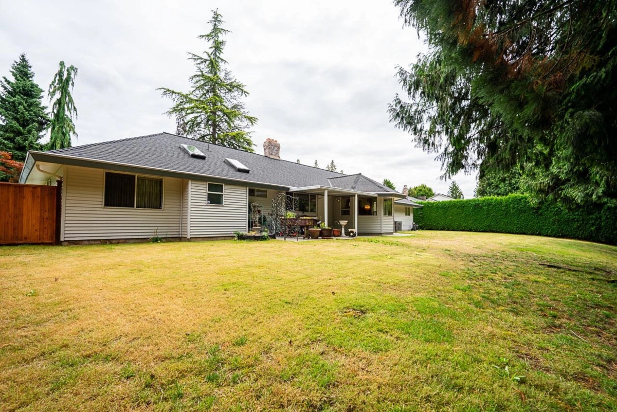 Front Yard Photo of 11293 153a Street, Surrey, BC