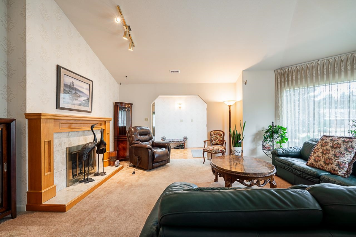 Pantry Photo of 11293 153a Street, Surrey, BC