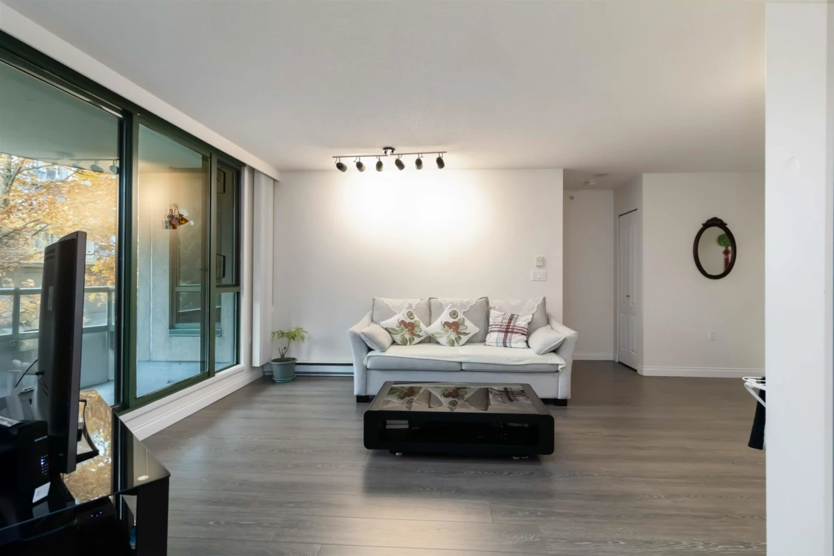 Primary Bathroom Photo of 610 7380 Elmbridge Way, Richmond, BC