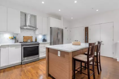 Kitchen Photo of 208 15188 29a Avenue, Surrey, BC