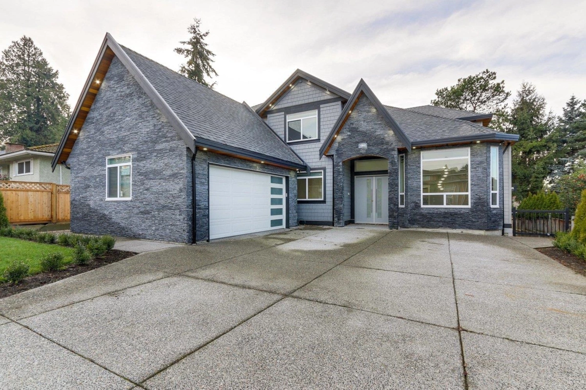 Exterior Front Photo of 10843 128a Street, Surrey, BC
