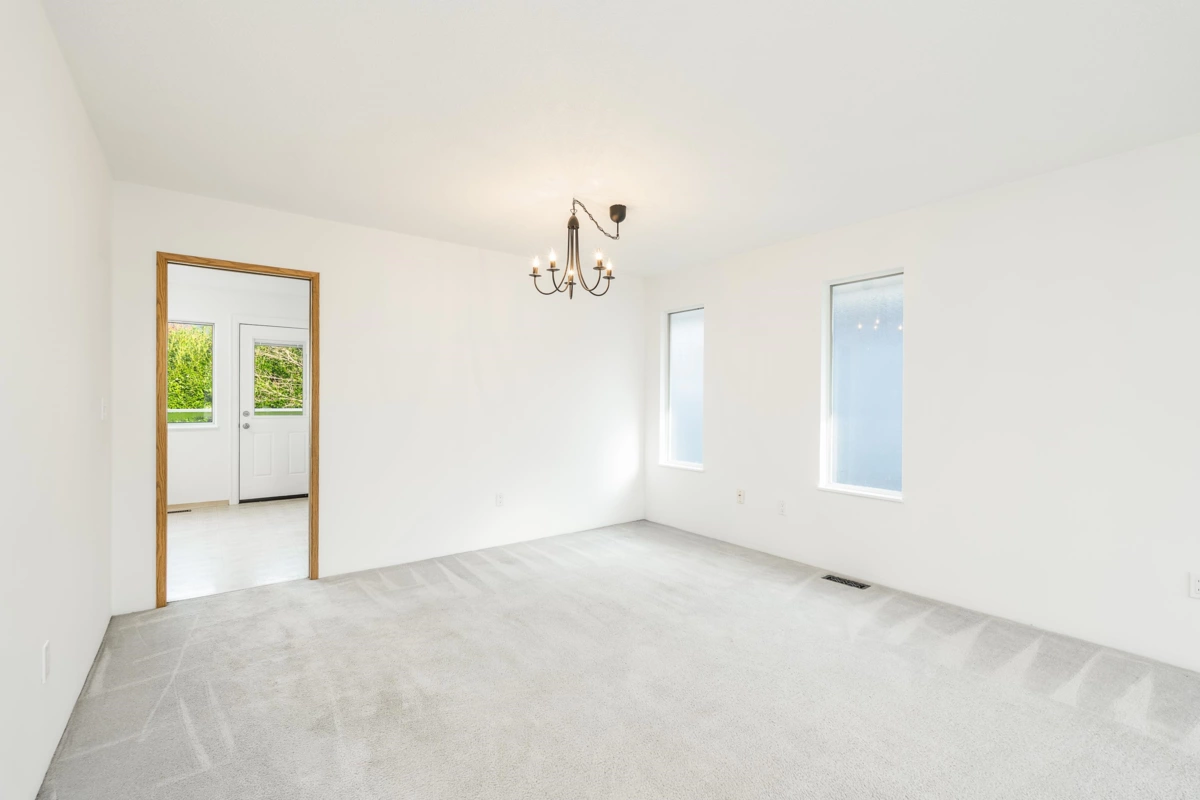 Breakfast Nook Photo of 3868 Mt Seymour Parkway, North Vancouver, BC