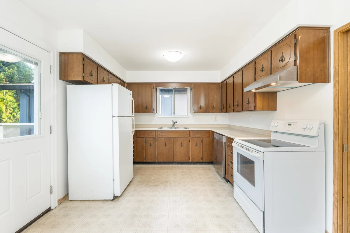 Living Room Photo of 3868 Mt Seymour Parkway, North Vancouver, BC
