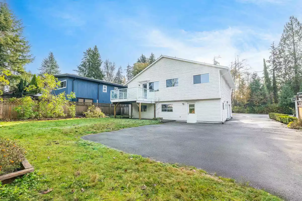 Outdoor Kitchen Photo of 3868 Mt Seymour Parkway, North Vancouver, BC