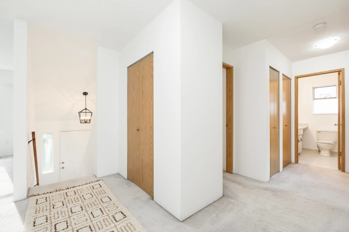 Primary Bathroom Photo of 3868 Mt Seymour Parkway, North Vancouver, BC