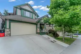 6822 196a Street, Langley, BC