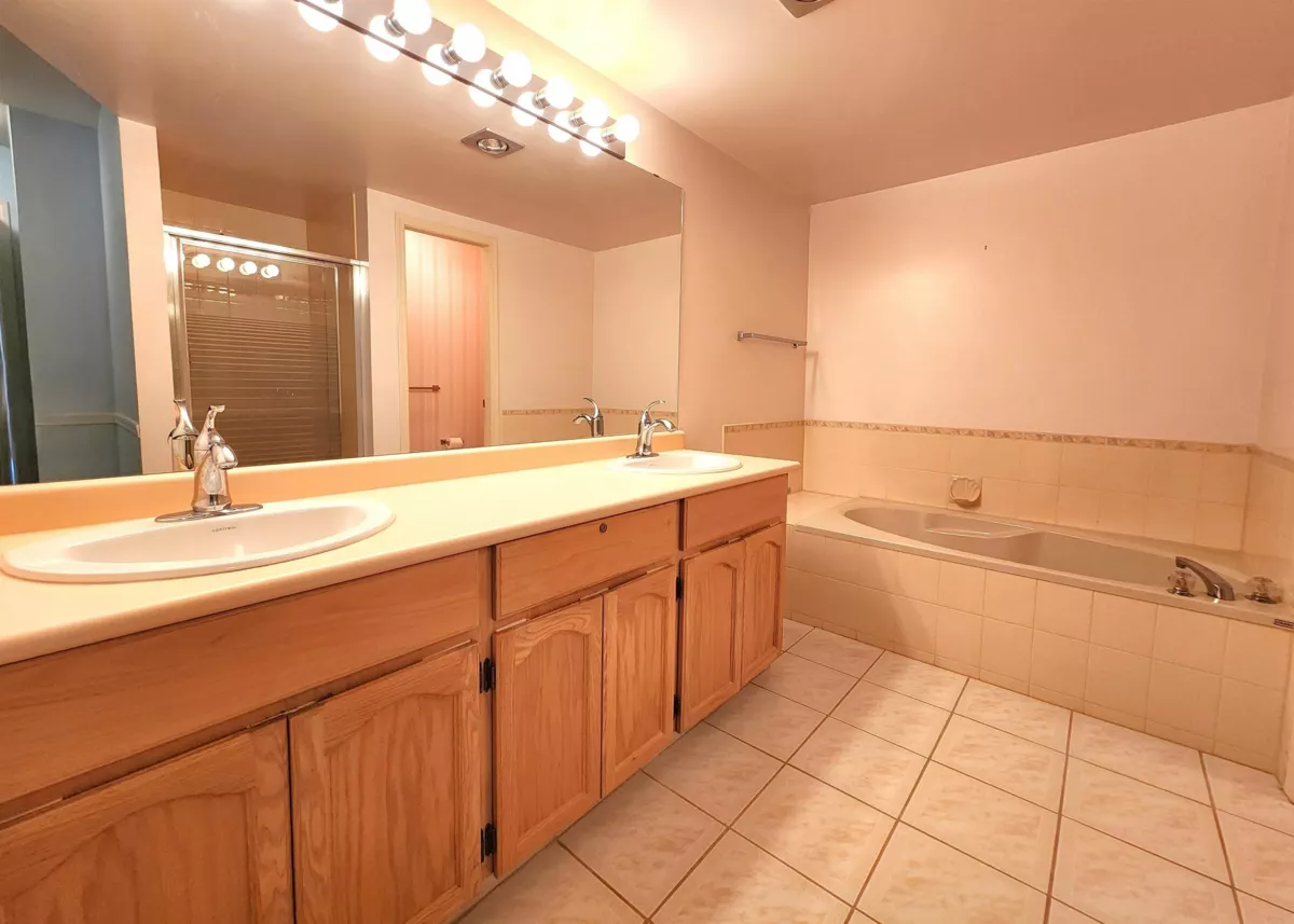 Basement Recreation Room Photo of 35 8737 212 Street, Langley, BC