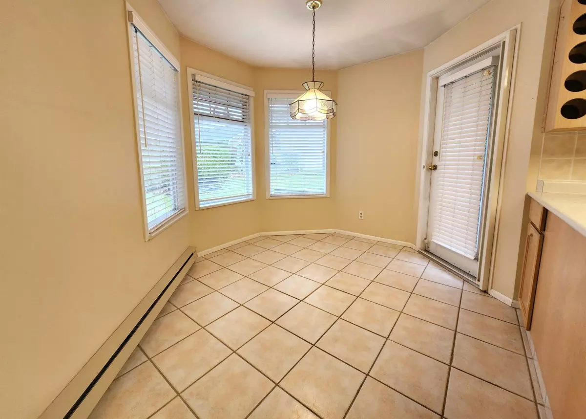 Breakfast Nook Photo of 35 8737 212 Street, Langley, BC