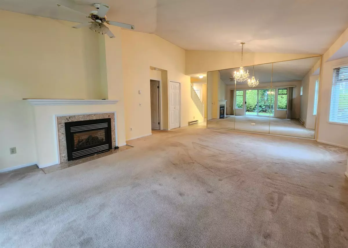 Guest Bathroom Photo of 35 8737 212 Street, Langley, BC