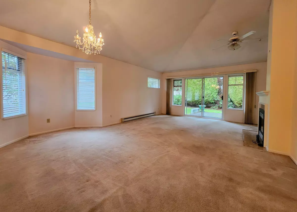 Walk-In Closet Photo of 35 8737 212 Street, Langley, BC