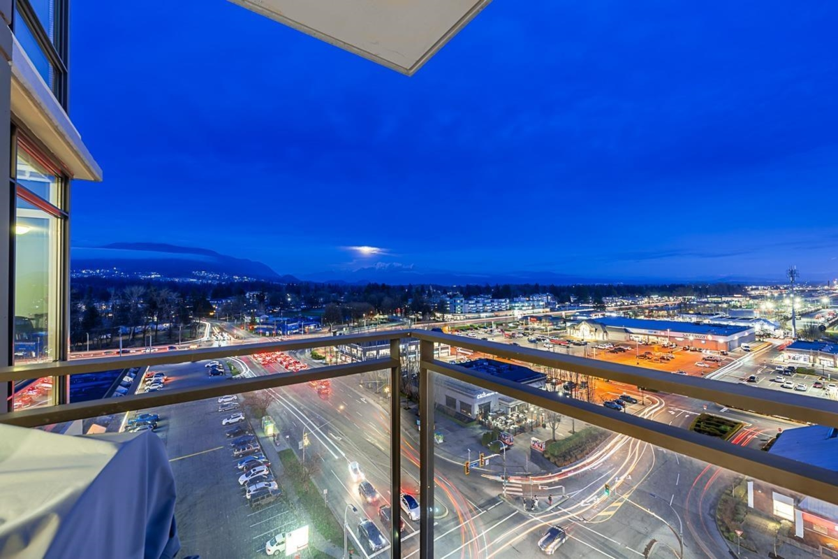 Kitchen Photo of 708 2789 Shaughnessy Street, Port Coquitlam, BC