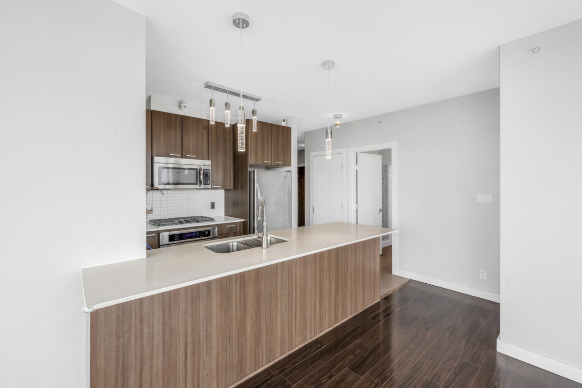 Primary Bedroom Photo of 708 2789 Shaughnessy Street, Port Coquitlam, BC