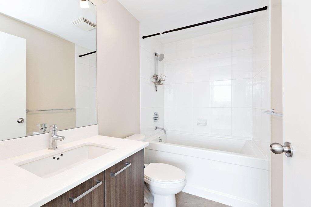 Walk-In Closet Photo of 708 2789 Shaughnessy Street, Port Coquitlam, BC